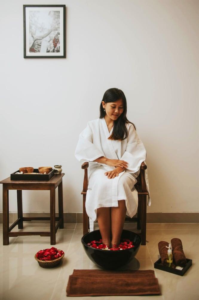 Resort Freddies & Ubud Sukawati